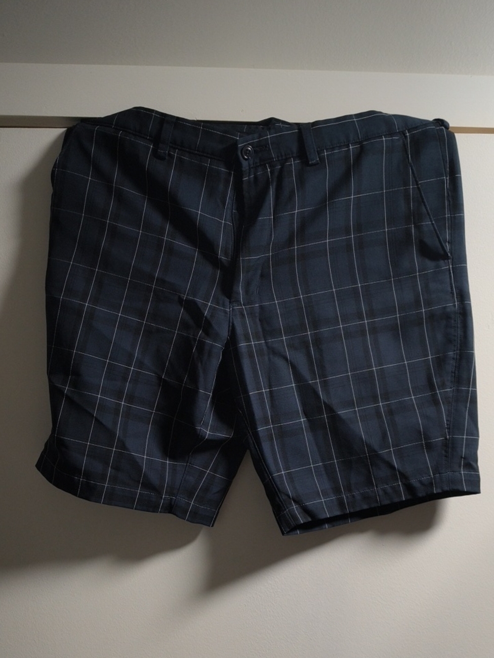 Haggar Men's Dark Blue Plaid Flat Front Shorts